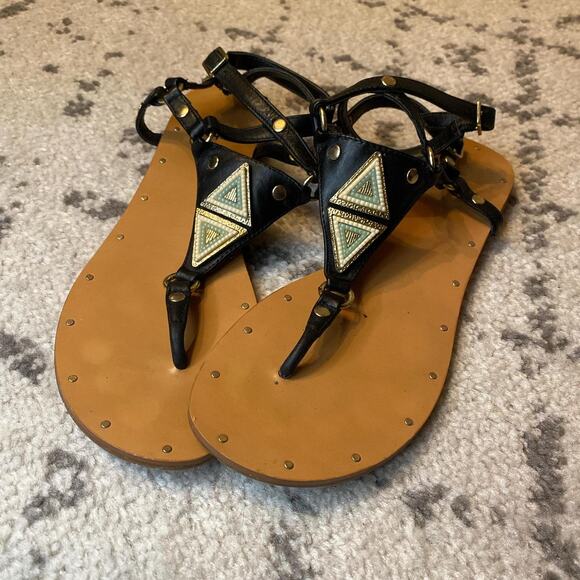 Black strappy sandals with unique - Picture 1 of 3